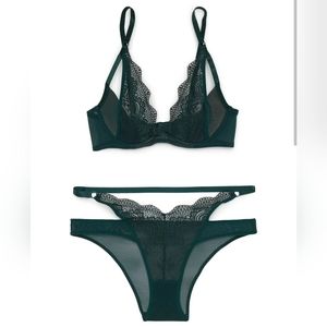 Adore Me -- Kaia Unlined Bra & Panty Set